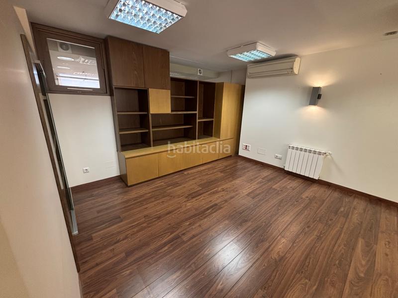 Foto 5efdb253-622f-4afa-b8e8-534ec828946d. Location bureau avec chauffage parking dans Sanchinarro Madrid
