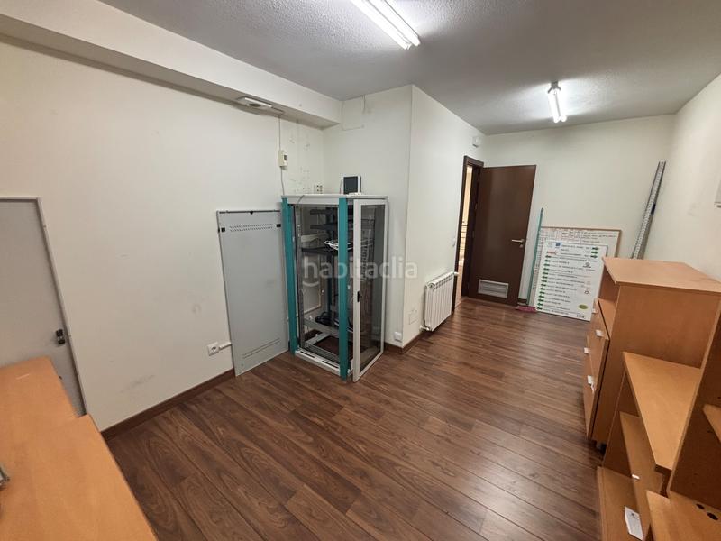 Foto 5f74188f-3480-46a7-9b5a-e577b9552fbe. Location bureau avec chauffage parking dans Sanchinarro Madrid