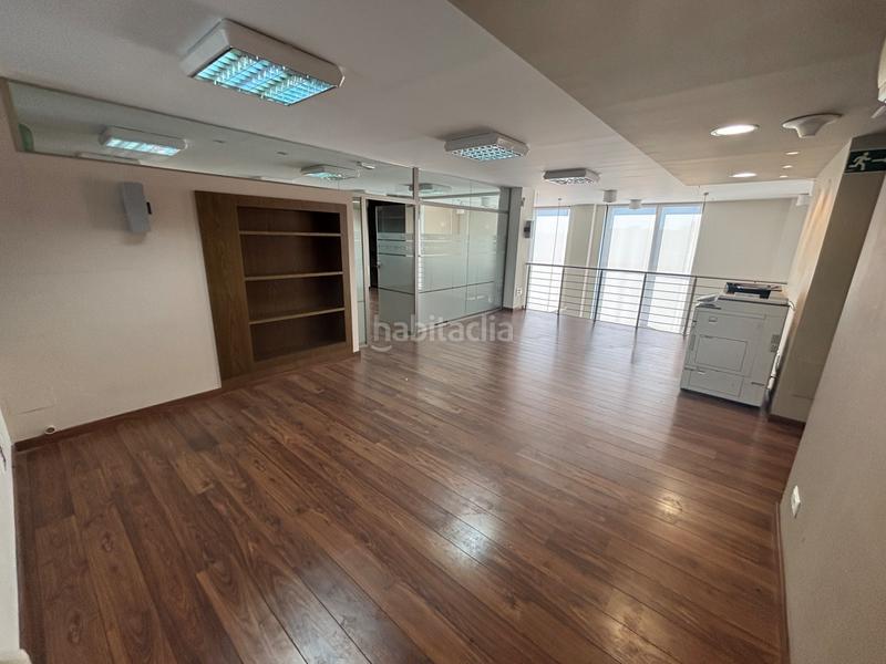 Foto 6a18189b-f840-45f2-8793-dc7b47ffffe6. Miete büro mit heizung parking in Sanchinarro Madrid