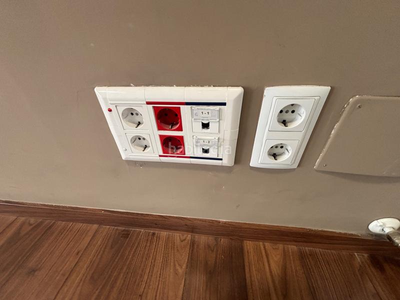 Foto 2058d517-5c22-43e5-8477-ec326abf0463. Rent office space with heating parking in Sanchinarro Madrid