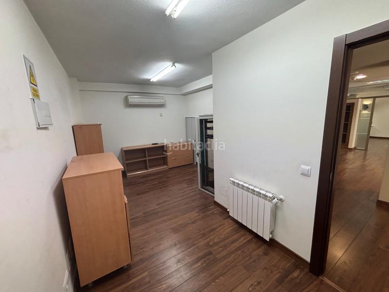 Foto 51cdc0ad-2e1d-44de-a6af-8470f23a6ca9. Rent office space with heating parking in Sanchinarro Madrid
