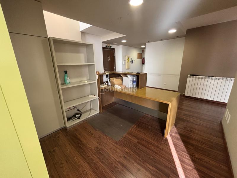 Foto 98738dda-33a0-4a61-8eb2-e76b26009134. Rent office space with heating parking in Sanchinarro Madrid