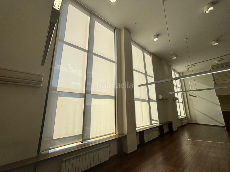 Foto a36099fc-fa60-43de-a11d-15c2d1184dd1. Rent office space with heating parking in Sanchinarro Madrid