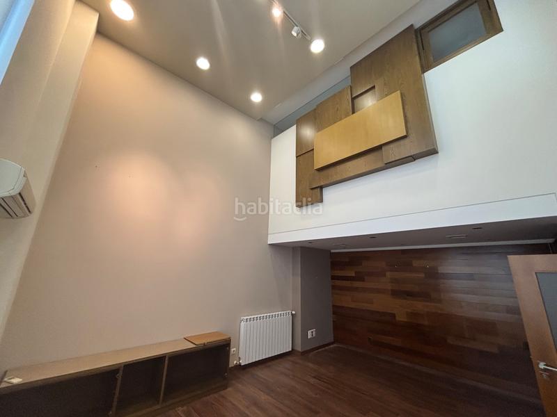 Foto e7b35d83-1a00-4d56-bade-5bb8f9454b2a. Rent office space with heating parking in Sanchinarro Madrid