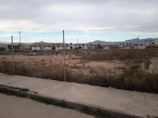 Terreny residencial a Albatera. Solar industrial en poligono mos del bou