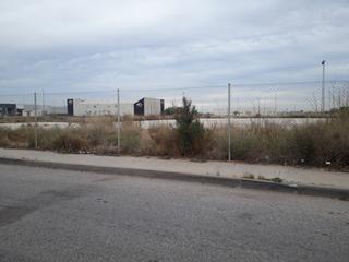Terreny residencial a Albatera. Solar industrial poligono mos del bou