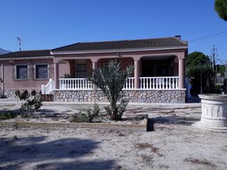 Xalet a Cox. Chalet con parcela