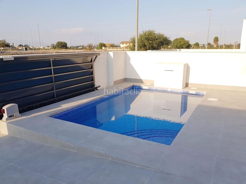 Foto d2bccc7d-8c42-4a42-b39f-f2d3dc2b08c8. Xalet amb piscina a Daya Nueva