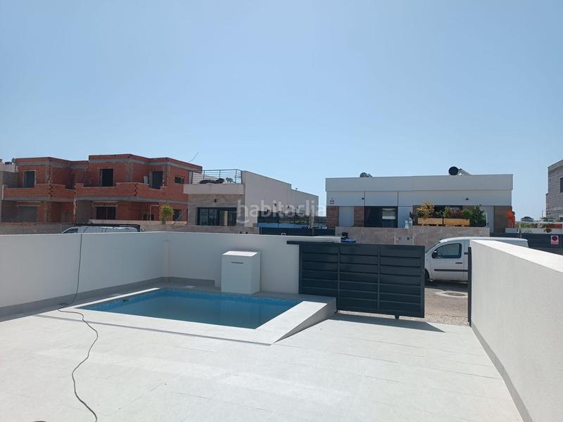 Foto d66f74bf-c82d-4cb3-a719-a03341f90161. Chalet villas con piscina privada en Daya Nueva