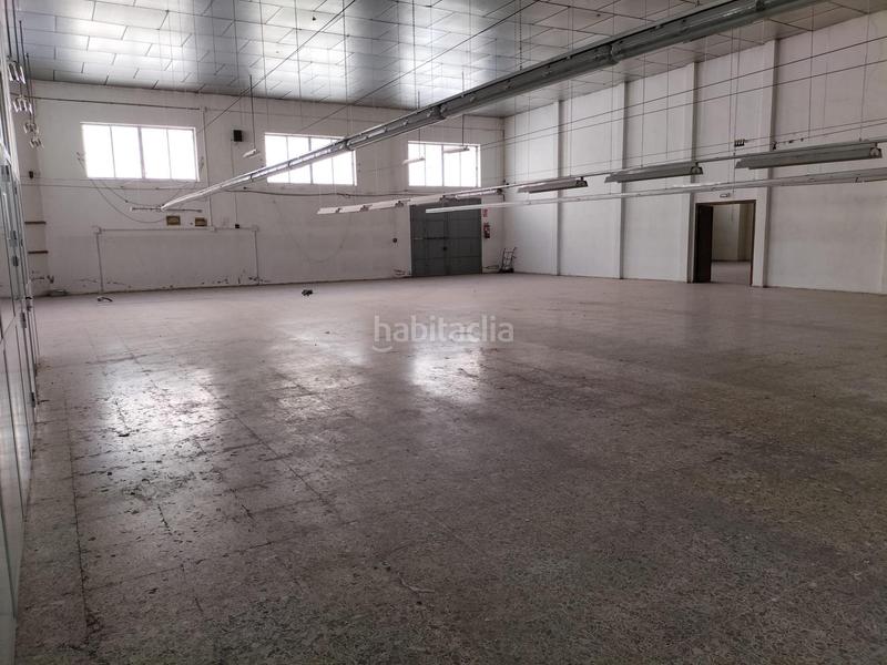 Foto 86759cdf-a2ce-4c91-a559-06633ad69fa3. Nave industrial  en Albatera