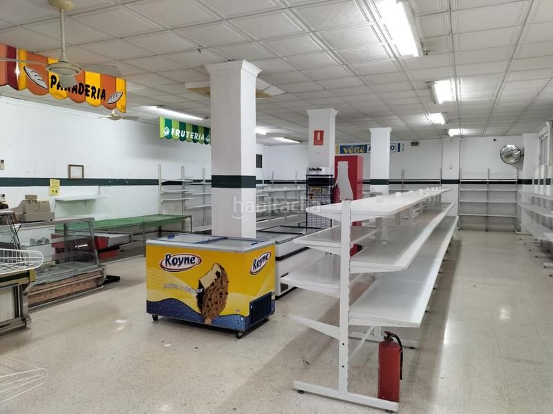 Foto 174543cd-9b6a-4851-bbd9-e0e9b65529e6. Local comercial a Cox