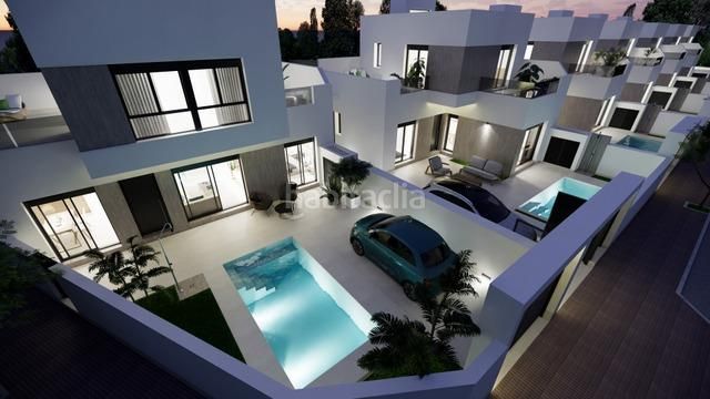 Foto 82b8ade2-7aab-4db6-b2a8-01eeec798907. Chalet with parking pool in San Fulgencio