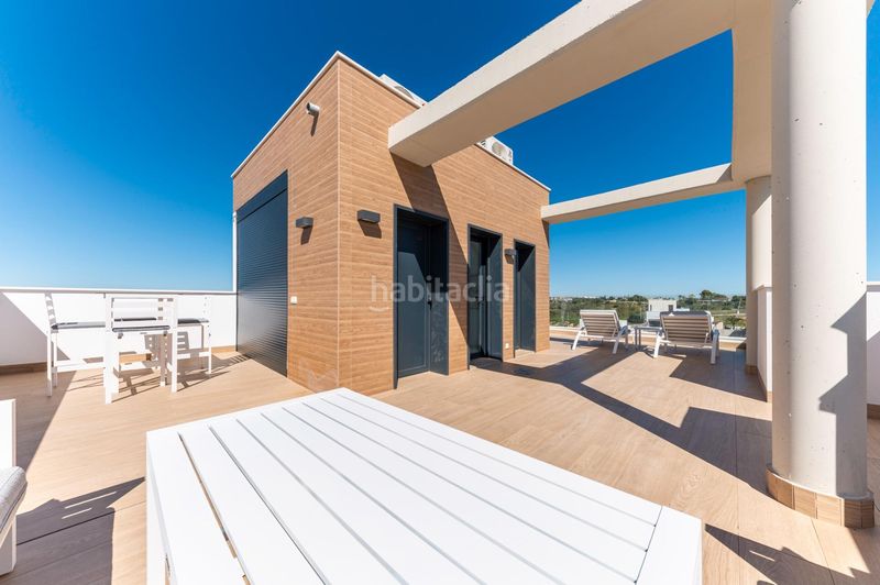 Foto 5c5b4b7b-ddf7-41b8-a4d0-b46a7e474da8. Xalet amb aparcament piscina a Campoamor Orihuela