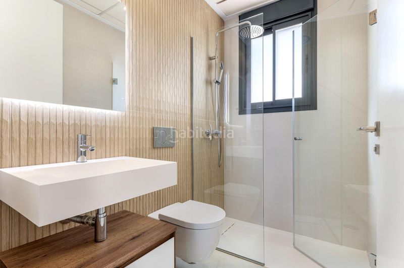 Foto d7b8c400-47a7-4328-8771-02a1a2ae5cd0. Xalet amb aparcament piscina a Campoamor Orihuela