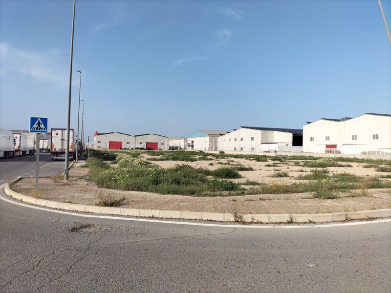 Foto f02de6c0-5b97-476a-9301-d69c9700669b. Area edificabile industriale in Almoradí