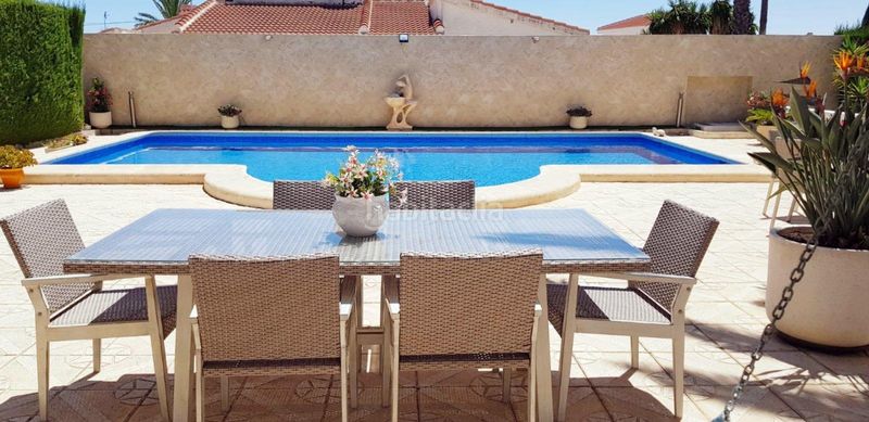 Foto bbade351-3363-4797-90ac-d55a8662c8df. Xalet amb calefacció aparcament piscina a Rojales