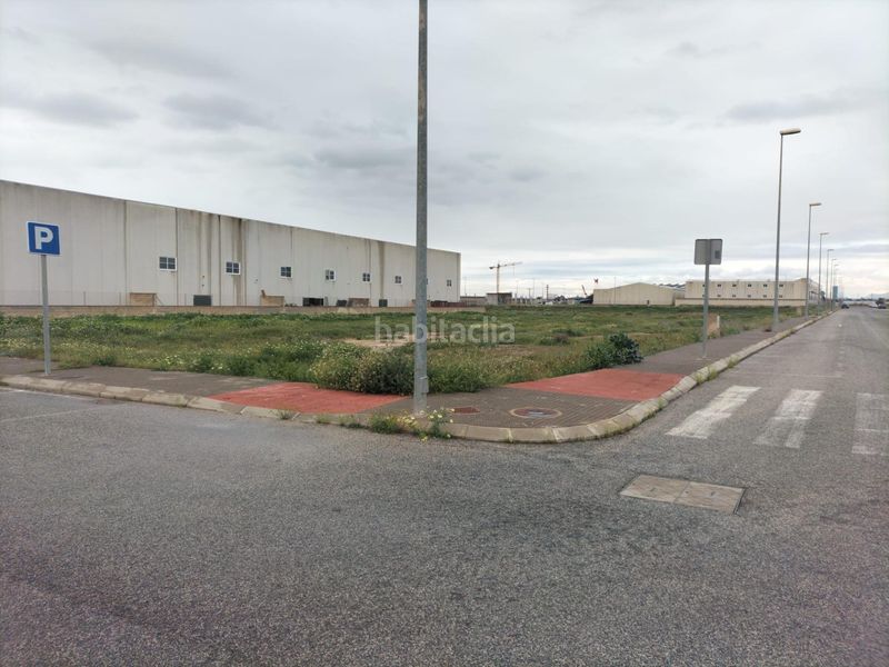 Foto 263669f2-4990-489d-955c-8994b2726409. Area edificabile industriale in Cox