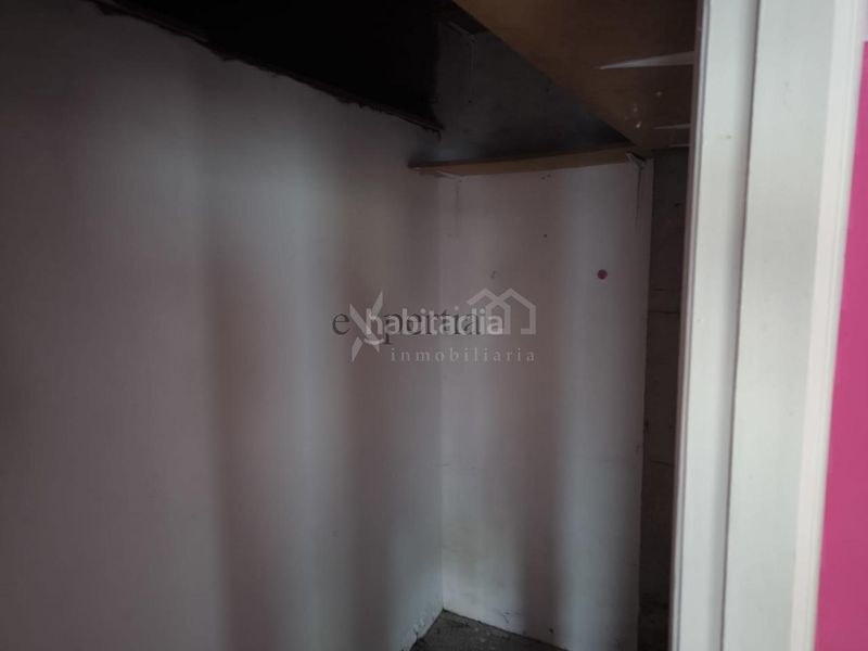 Foto 482929fd-fc87-4a0f-a8ec-88ded593efd5. Lloguer local comercial a Boiro