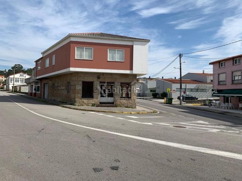 Foto 589ab880-861a-4487-828a-20800e7b85ff. Lloguer local comercial a Boiro