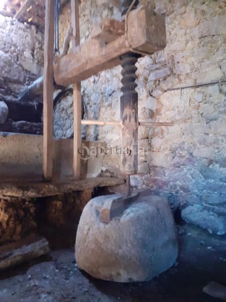 Foto ec39f2f7-0e7d-4a0f-b975-dd059f8a6452. Casa en Pobra do Caramiñal (A)