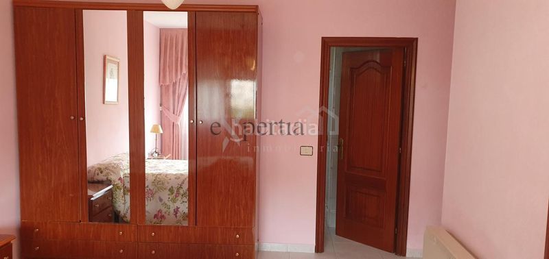 Foto ea9bbfb5-e94f-4316-b532-646bb84c6d41. Flat with heating in Boiro