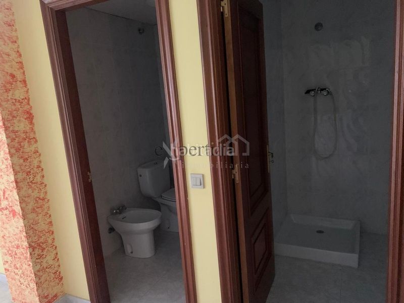 Foto c9ceea08-9822-4630-ad8d-db2d4705bf92. Planta baja en Boiro