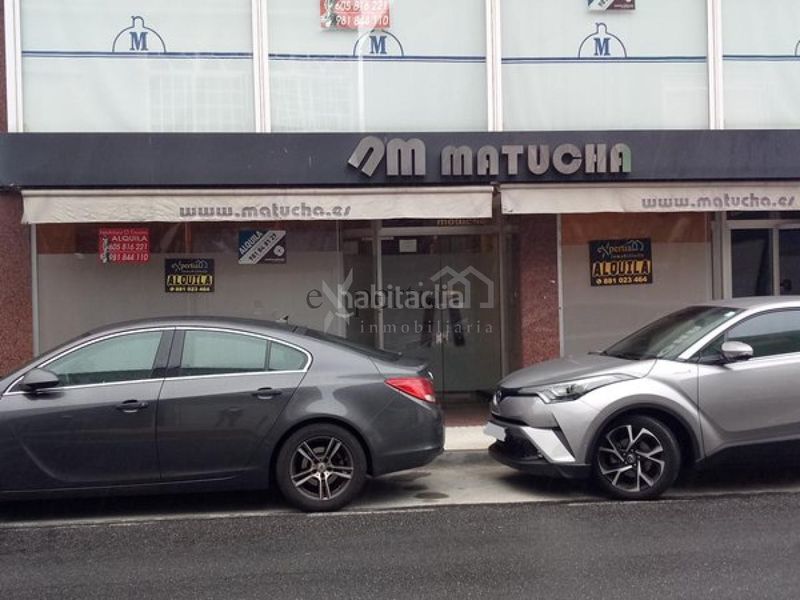 Foto 66c43dba-9648-4ecc-8c83-34e397b36f1c. Lloguer local comercial a Boiro