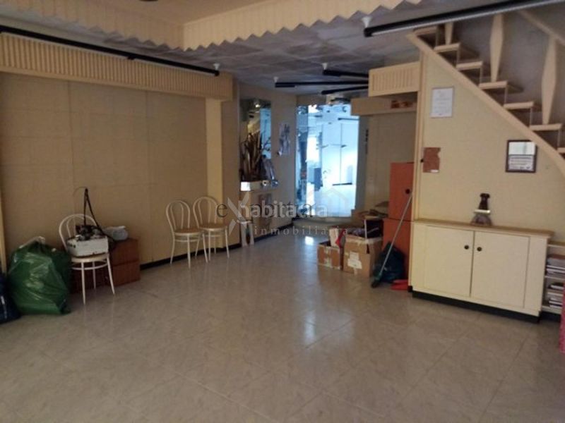 Foto 70147048-4664-4cab-9f79-bd7d1745ca92. Lloguer local comercial a Boiro