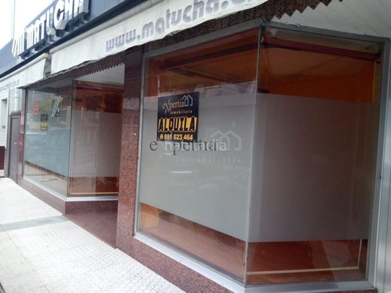Foto 78f63d7a-3217-4048-a6be-f1e9d927f701. Lloguer local comercial a Boiro