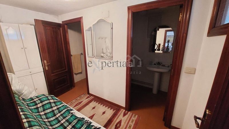 Foto 1a7de8c4-93ec-4e1c-acd0-0bfdfca181e9. Casa amb calefacció aparcament piscina a Rianxo