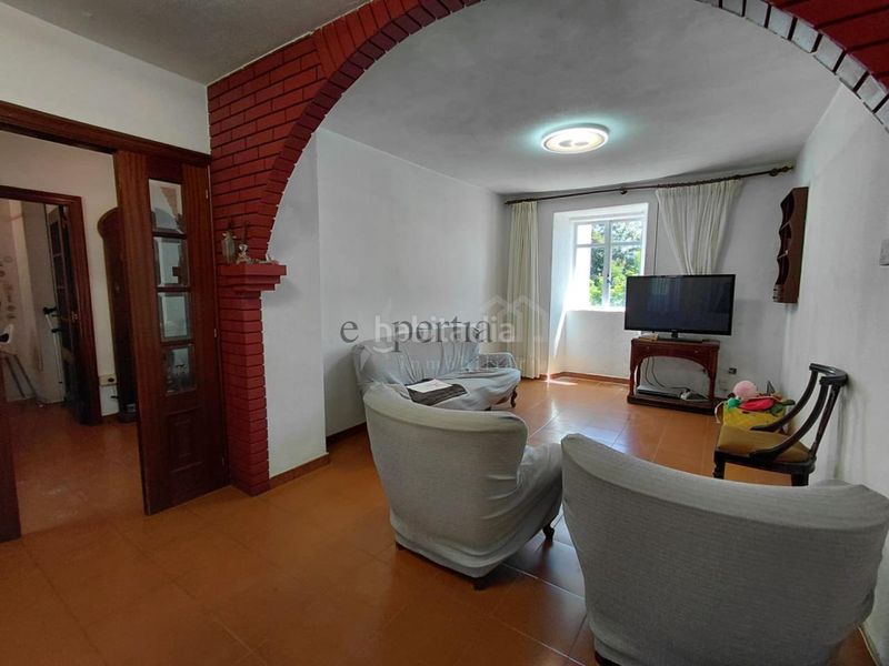 Foto 851508cf-ed43-4c7a-a1c9-840fb86e2b18. Casa amb calefacció aparcament piscina a Rianxo