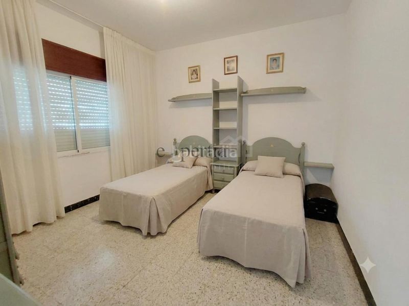 Foto c9f0c26f-71ef-4260-ae8c-f822d84b98d1. Casa amb calefacció aparcament piscina a Rianxo