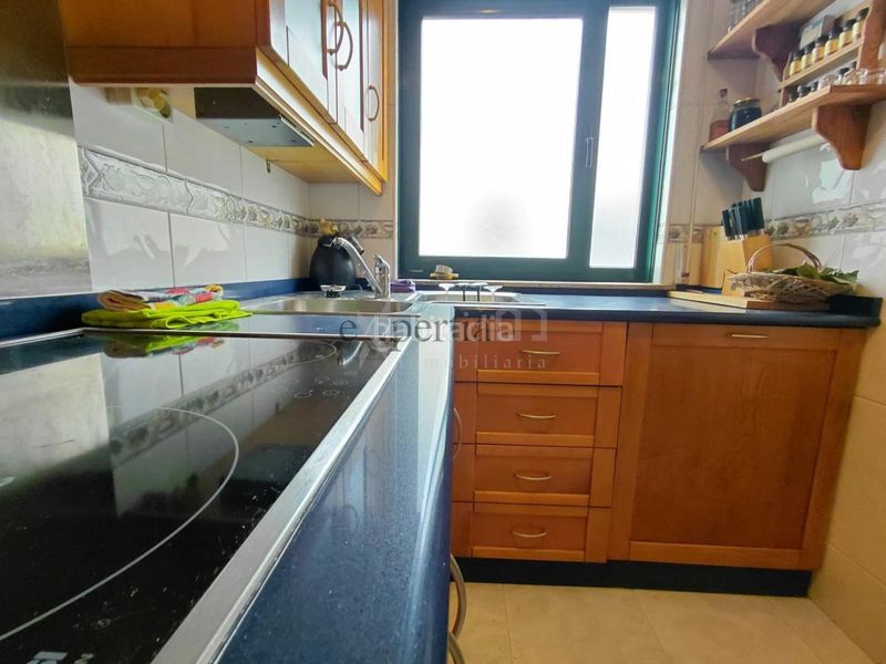 Foto a795a3e8-7383-4f28-9ff7-af1dfc0c1cf7. Etagenwohnung mit heizung parking in Pobra do Caramiñal (A)