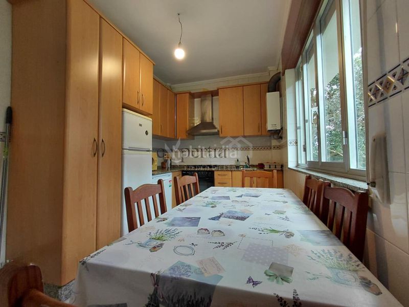 Foto fdc70f4c-7742-46a7-a98c-ff7837a9d4d7. Rent flat with heating parking in Boiro