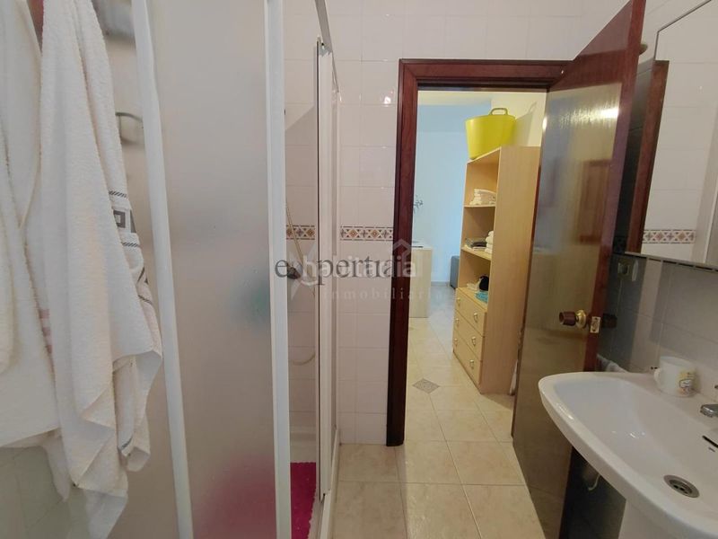 Foto 19eee6c6-49a2-45e5-bc08-9fbe2ccb0248. Rent flat with heating parking in Boiro