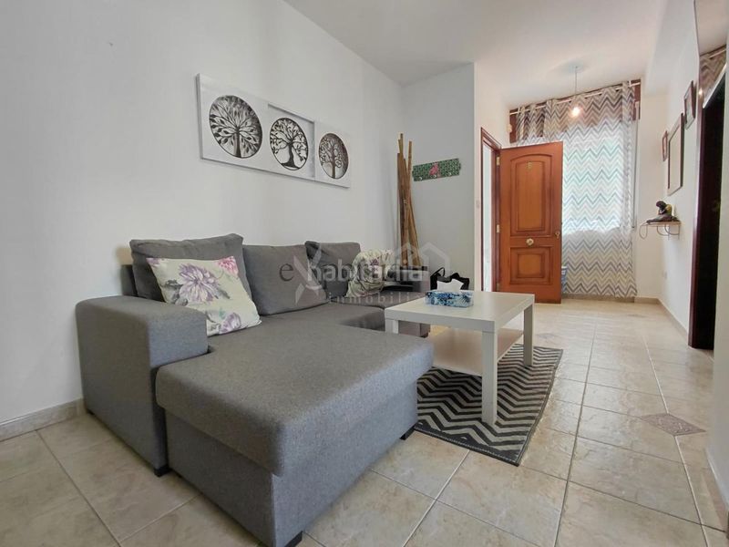 Foto 806c4b7d-63ce-4c49-9b1f-0c484428f9f4. Rent flat with heating parking in Boiro