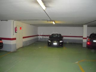 Parking coche en Ensanche - Sar
