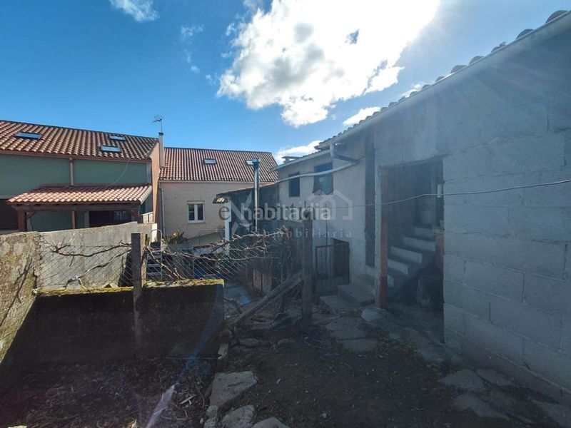 Foto bef5af48-3c8e-4147-92dd-3557bbfc6b49. Haus mit heizung parking in Pobra do Caramiñal (A)