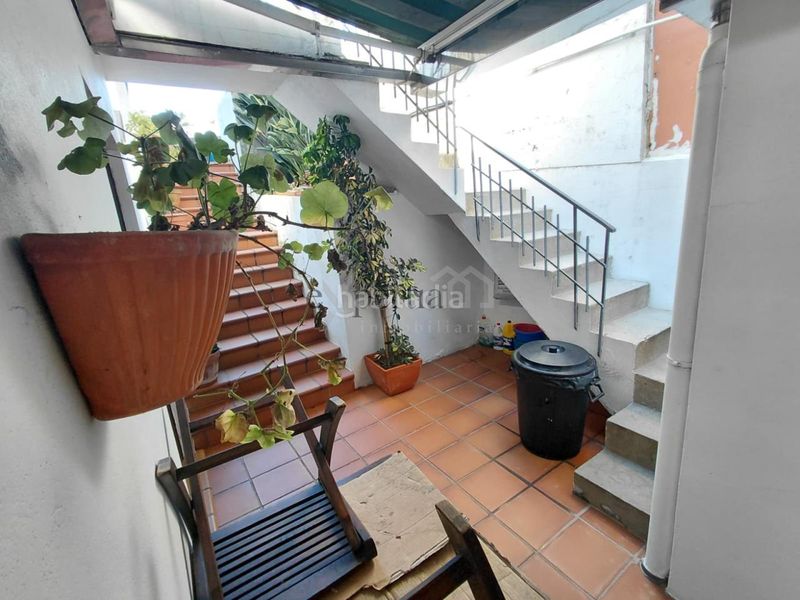 Foto dc4793a7-f9ec-45f7-a1b7-ca8be53b2774. Haus mit heizung parking in Pobra do Caramiñal (A)