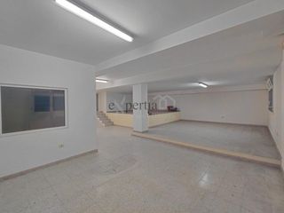 Geschäftsraum in Boiro