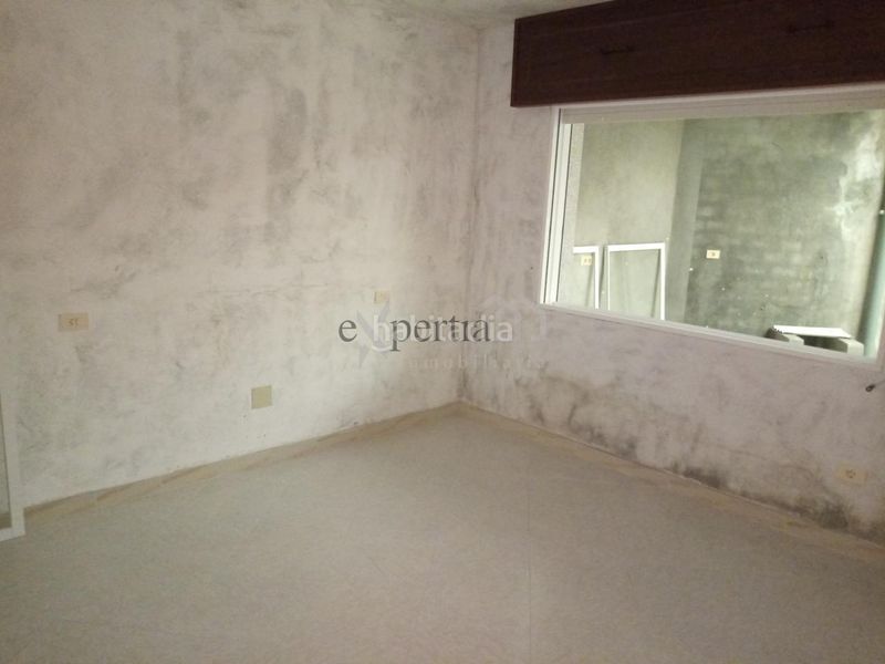 Foto 48cd1ead-4ea1-4488-812a-33deeeffcf22. Edifici a Boiro