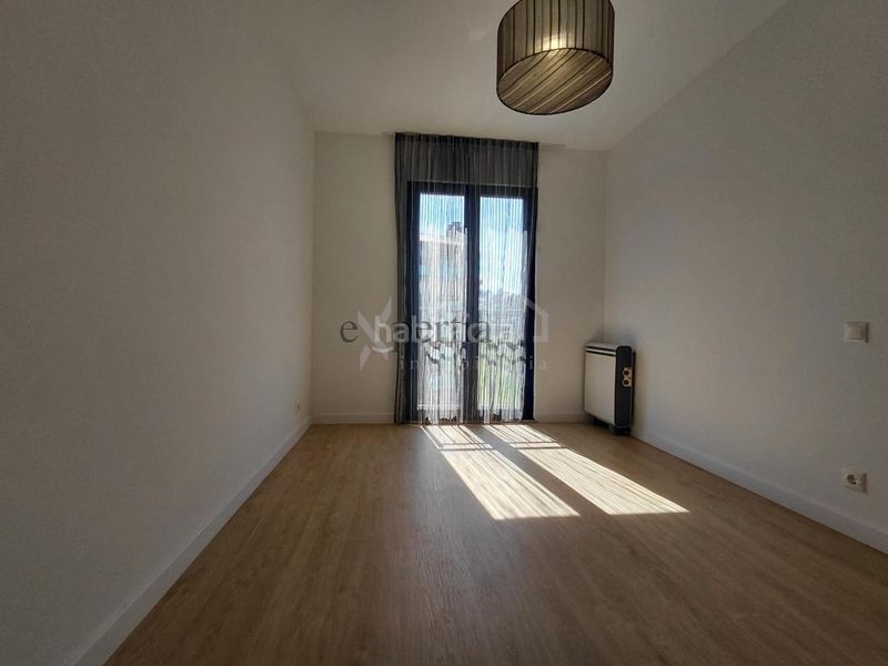 Foto 10ac9b3b-99c0-4314-89b5-346ccc3ebd32. Piso en Boiro