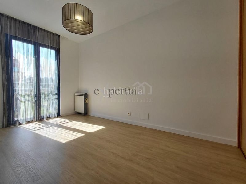 Foto e3760294-0ec5-45ce-b19b-91891b01f13d. Piso en Boiro