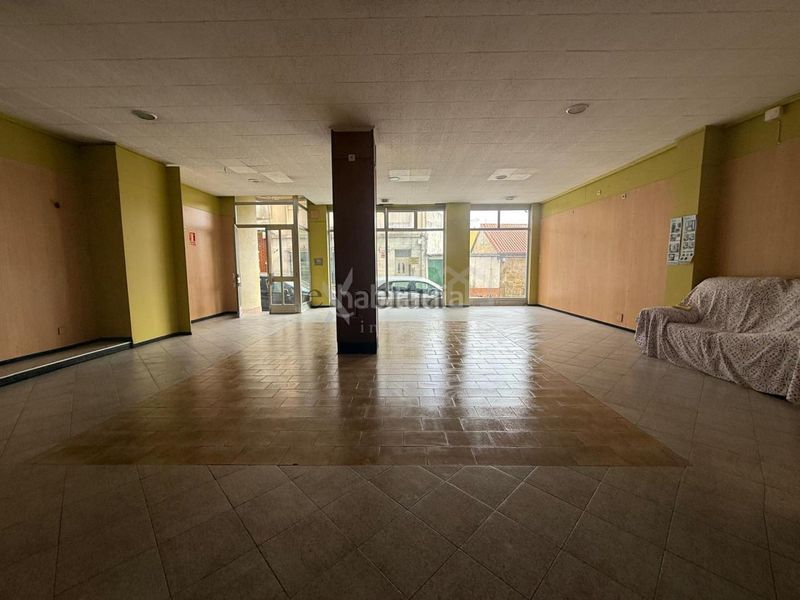 Foto db7ee49e-c0fe-4adc-a5d7-59a96ee6b1f7. Local comercial a Boiro