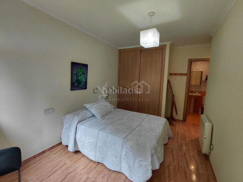 Foto 00493ca0-887c-4ab3-8e1a-58d830790bea. Rent flat with heating parking in Boiro