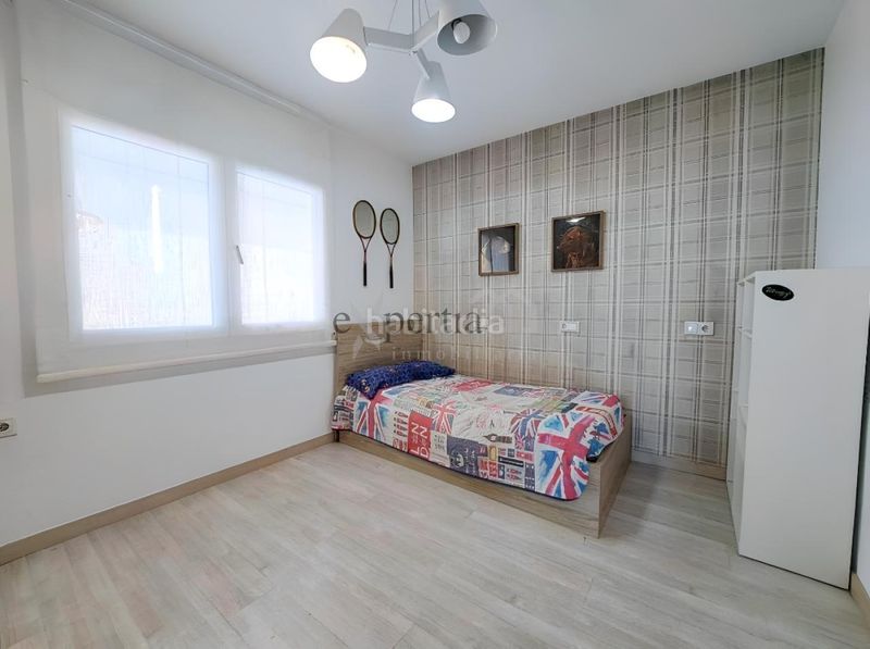 Foto ad84cb7b-1aa6-44b4-b63f-fcdd18e1fbea. Casa amb calefacció aparcament a Boiro