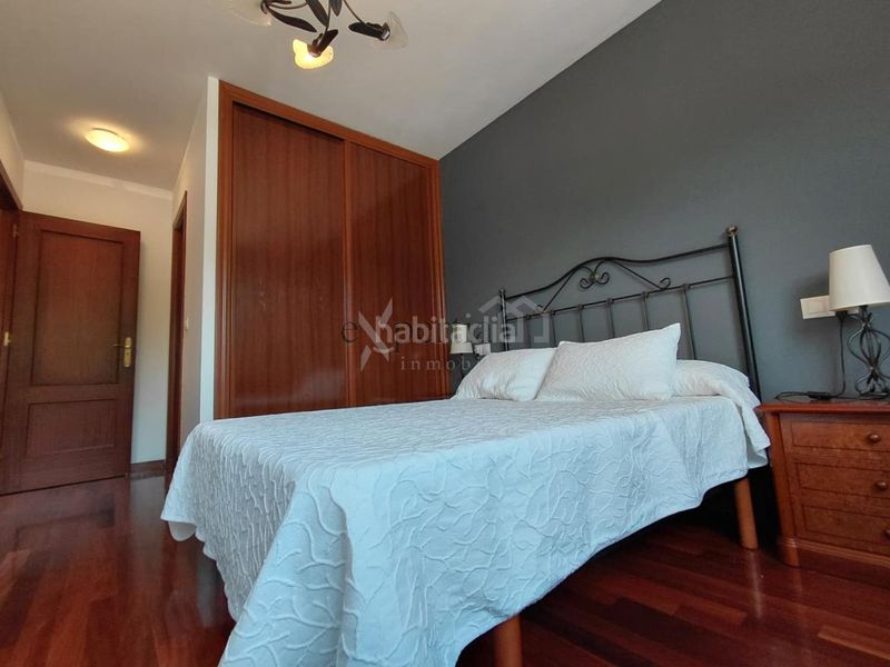 Foto 04ba21dd-028f-46ad-ad1c-e7b449eb29ad. Rent apartment with heating parking in Boiro
