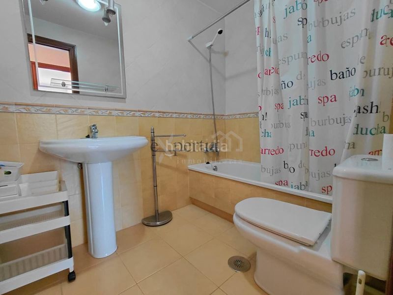 Foto a4cd31c6-6633-4ba8-988e-a4697d4c77bb. Rent apartment with heating parking in Boiro