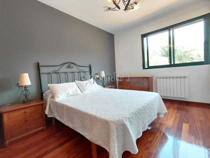 Foto aa2f5a4e-483d-4ba6-b70c-c2fa5d967112. Rent apartment with heating parking in Boiro
