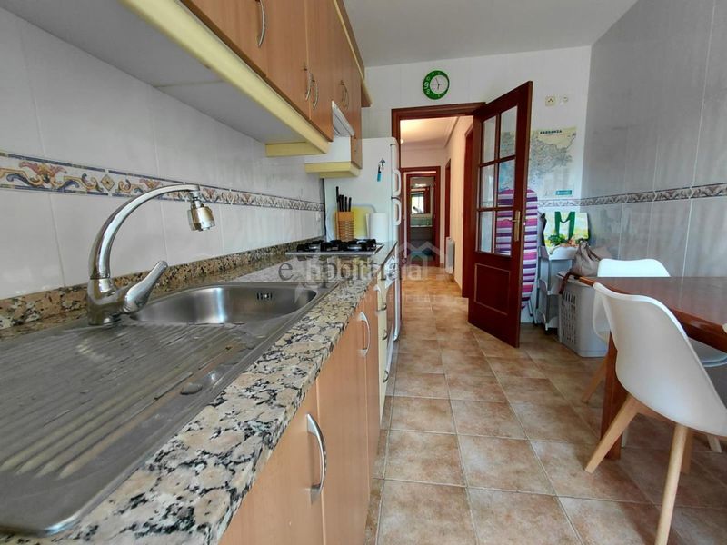 Foto e460e90f-0d65-4a58-bab7-f8b91a481f1f. Rent apartment with heating parking in Boiro